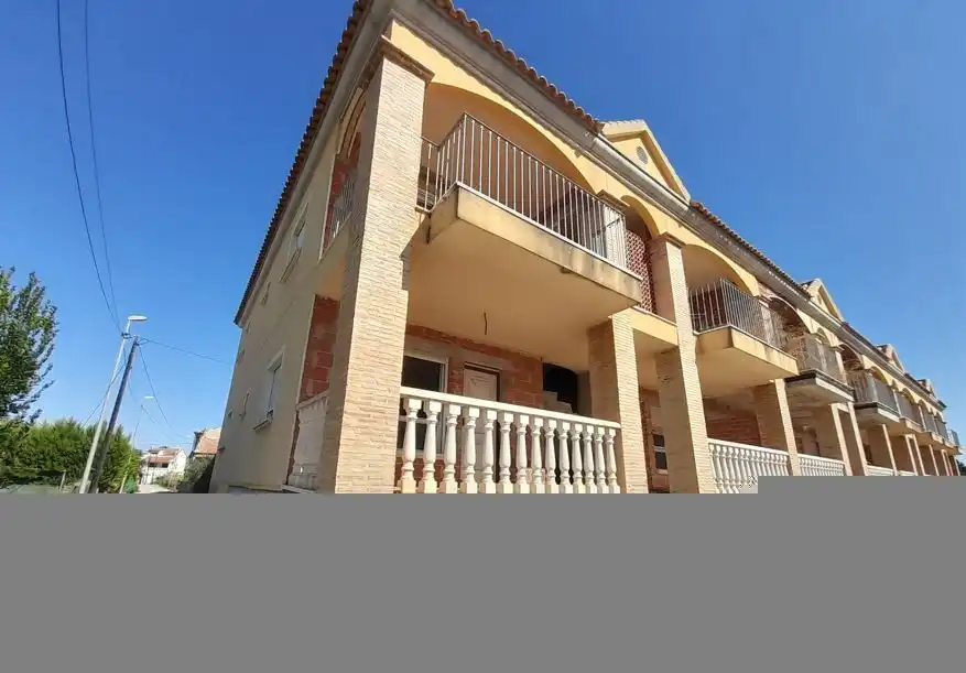 Außenansicht von Gebäude zum Verkauf in Orihuela