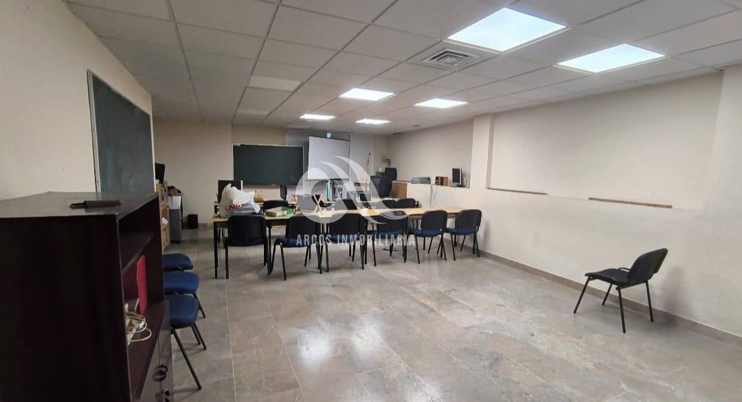 Local de alquiler en Zona Centro, Centro