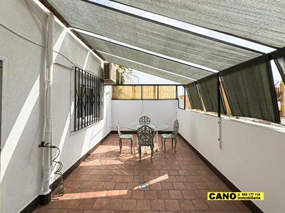 Terrassa de Casa o xalet en venda en  Almería Capital