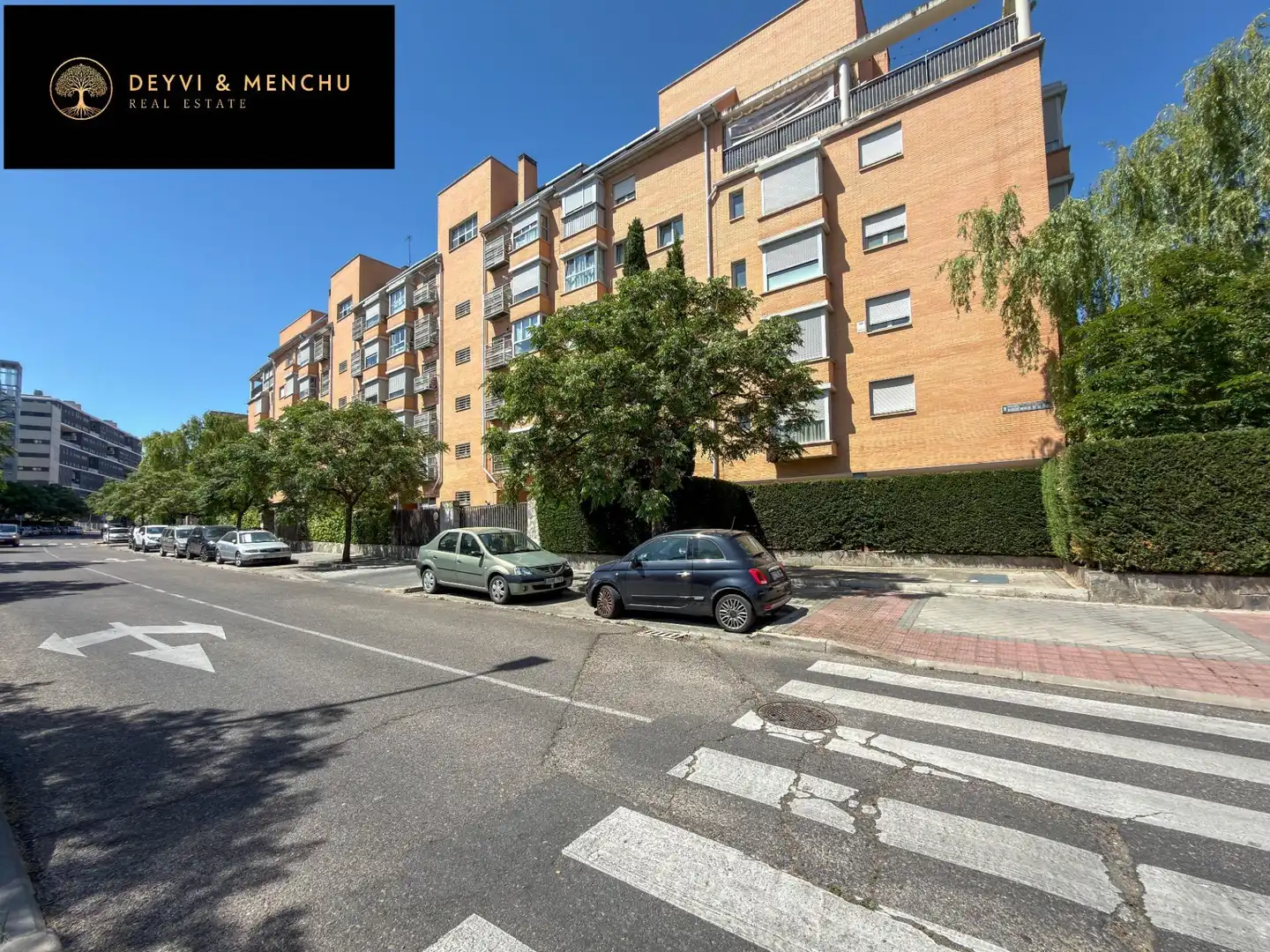 Vista exterior de Pis en venda en Madrid amb Aire condicionat, Calefacció i Jardí privat