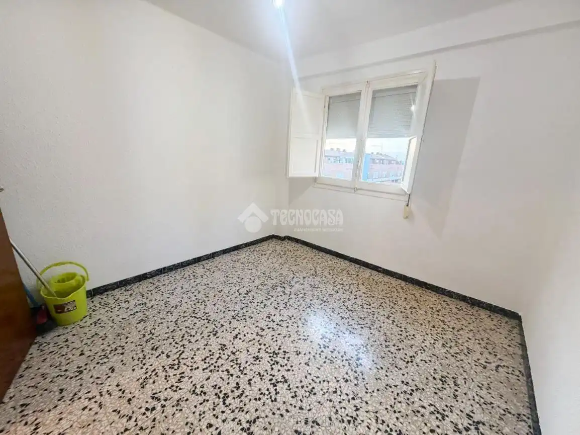 Habitación de Piso en venta en Zaragoza