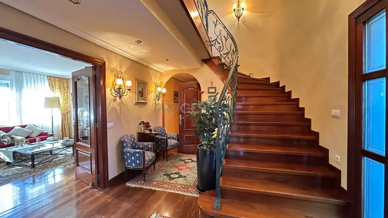 Casa o chalet en venta en Sariegos con Calefacción, Jardín privado y Terraza