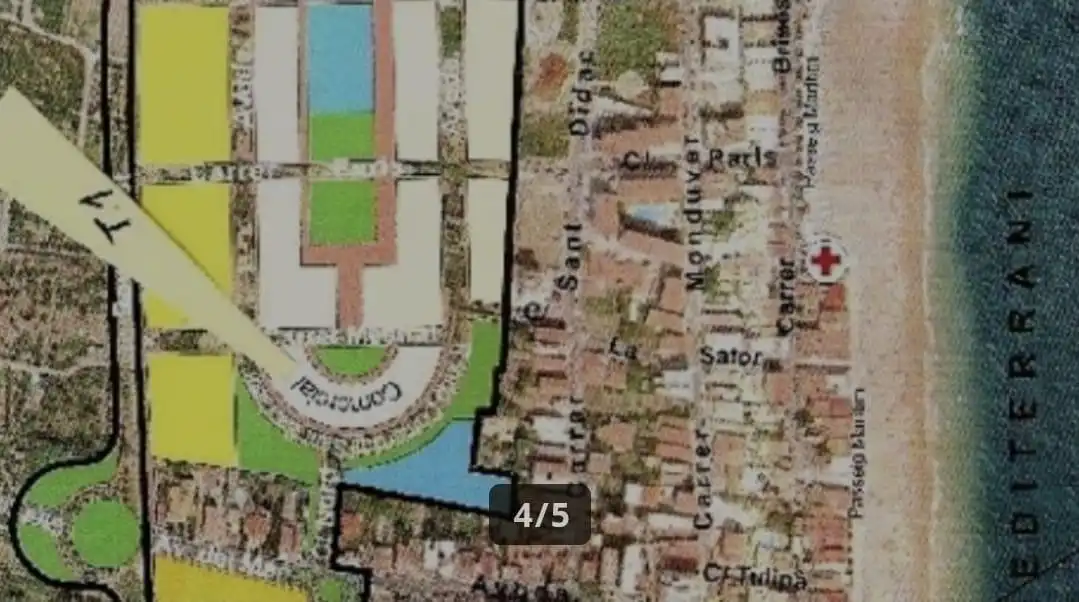 Residential land for sale in Piles