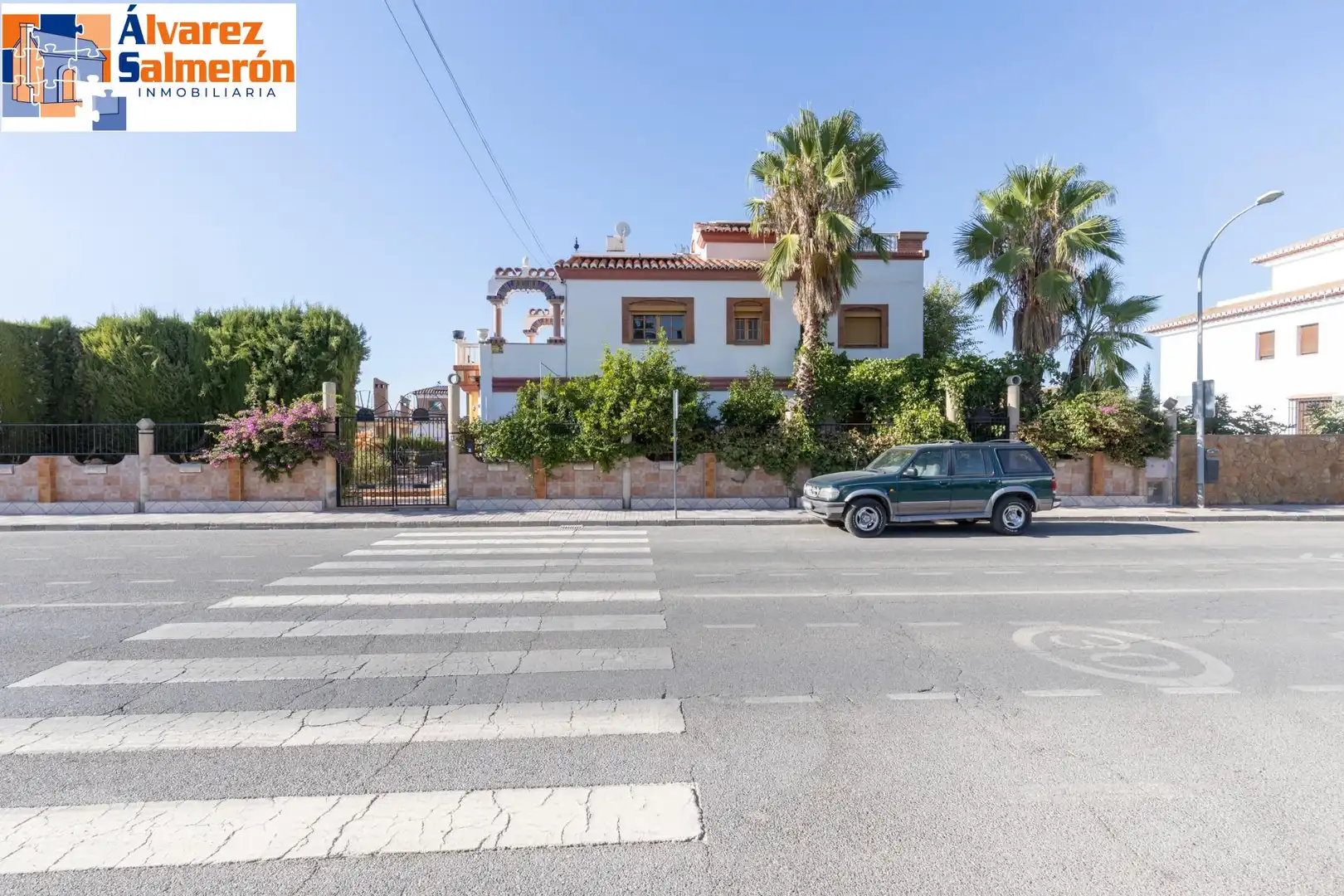Vista exterior de Casa o chalet en venta en Altos de la Zubia