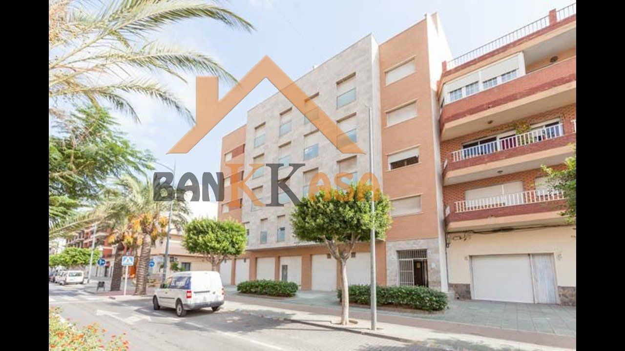 Attic for sale in Santa María del Águila