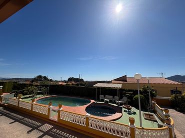 Maison avec piscine à vendre à beniparrell