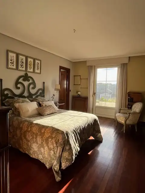 Habitación de Casa adosada en venta en Piélagos con Calefacción, Jardín privado y Terraza