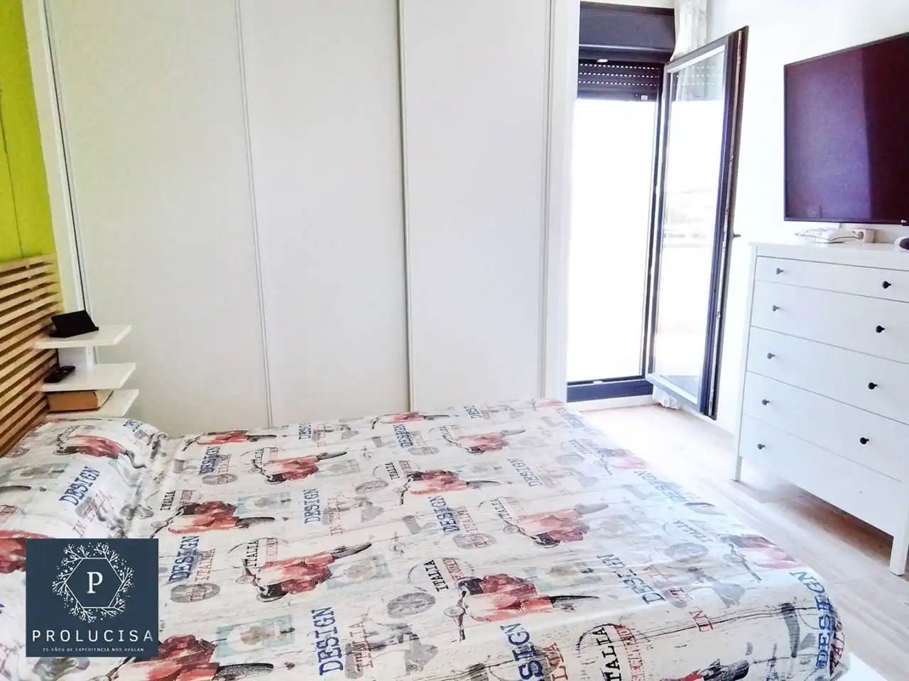 Dormitori de Casa adosada en venda en Moraleja de Enmedio amb Aire condicionat, Calefacció i Terrassa
