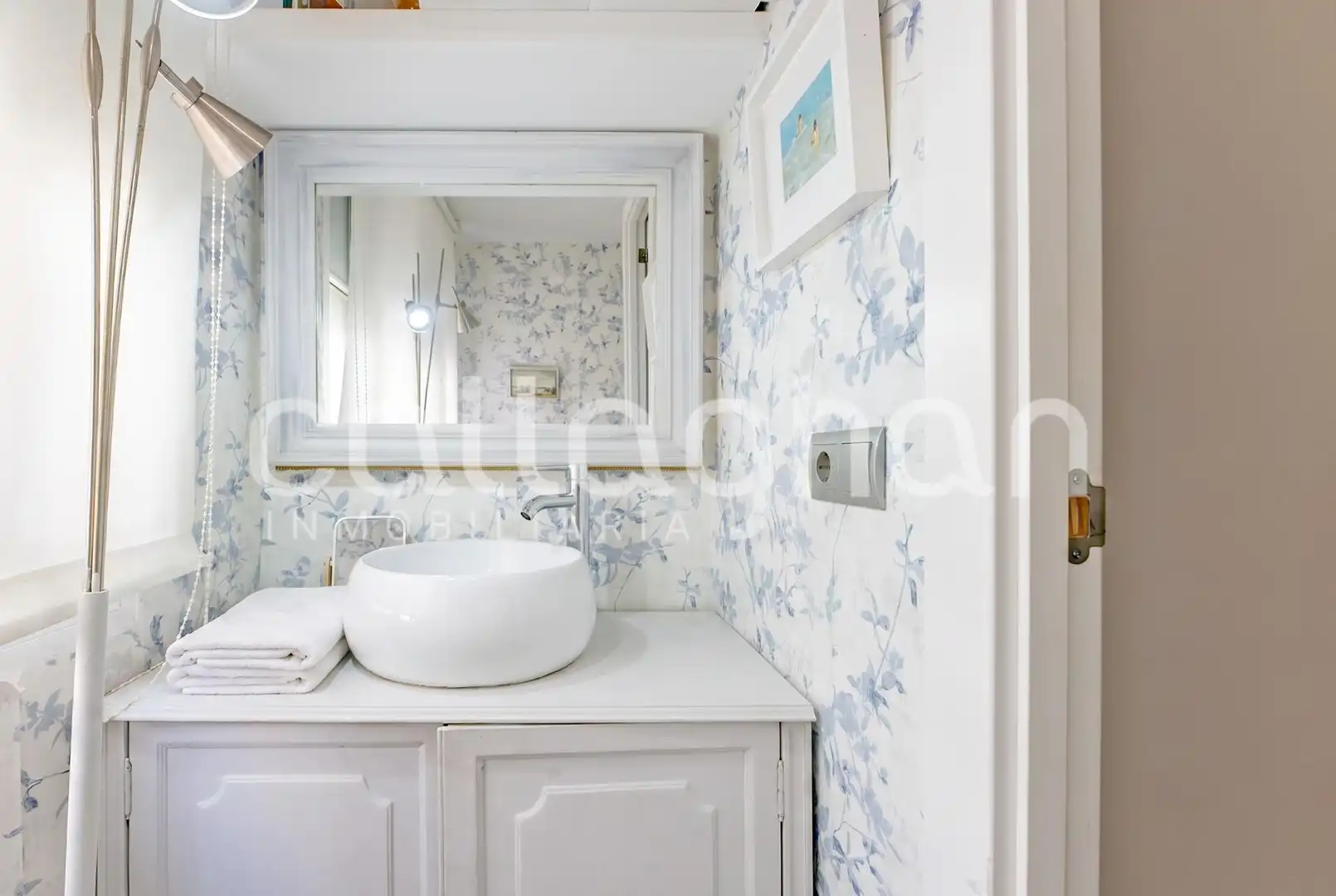 Baño de Piso en venta en Valencia con Aire acondicionado, Calefacción y Balcón