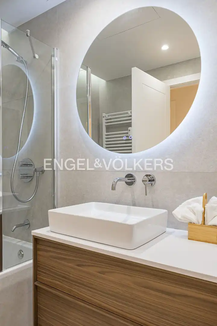 Baño de Piso en venta en Madrid con Aire acondicionado, Calefacción y Parquet