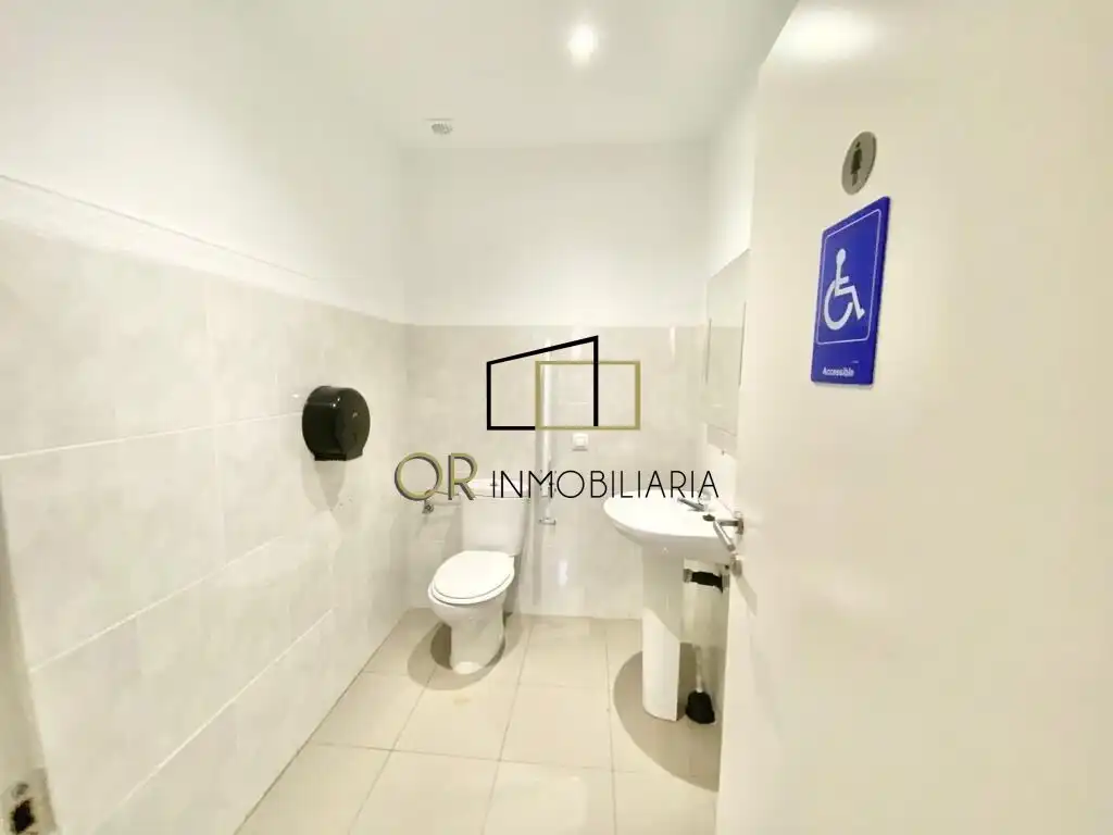 Local comercial en venta en Sant Julià, imagen 16