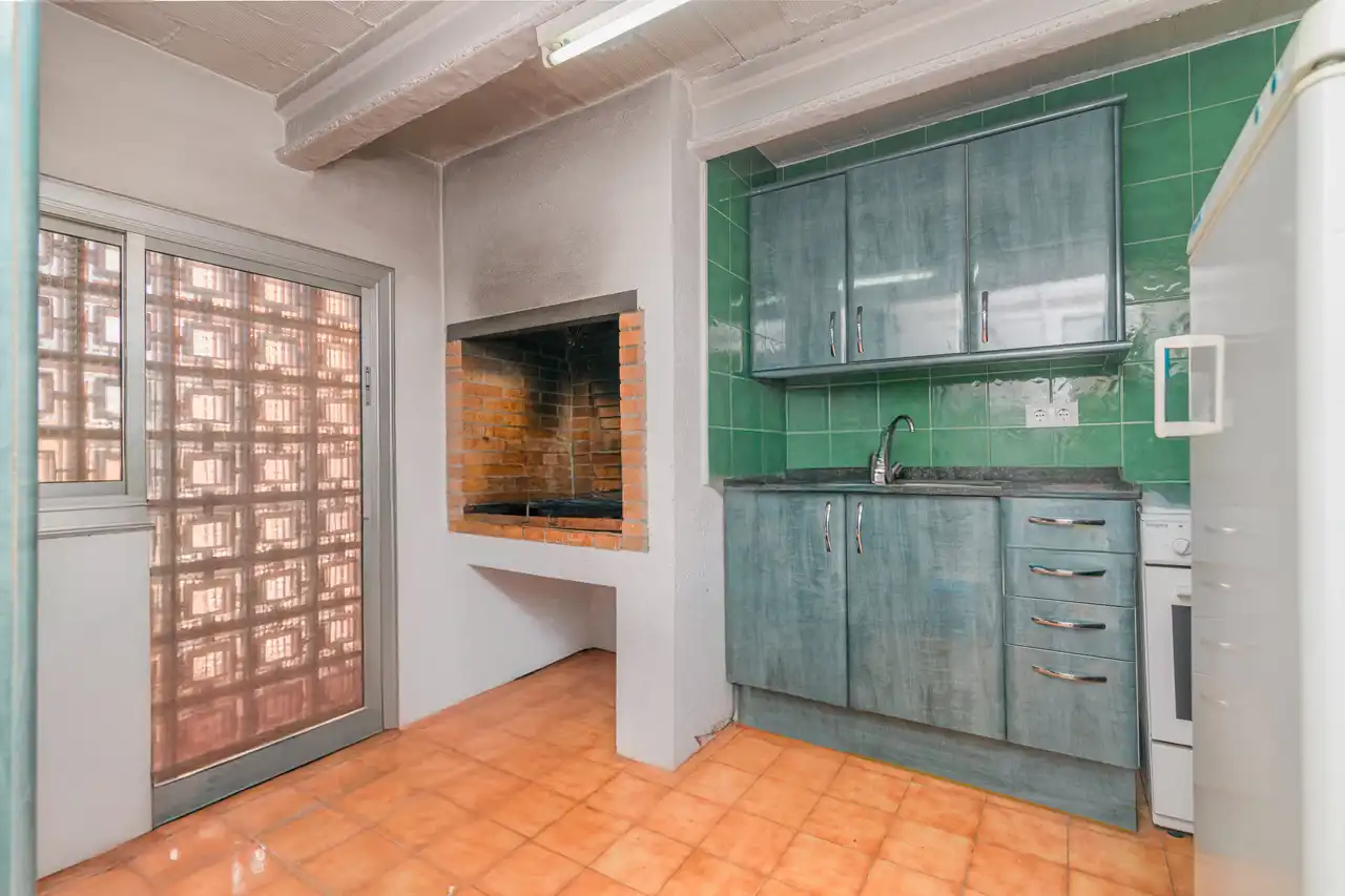Cuina de Casa o xalet en venda en Gavà amb Aire condicionat, Calefacció i Terrassa