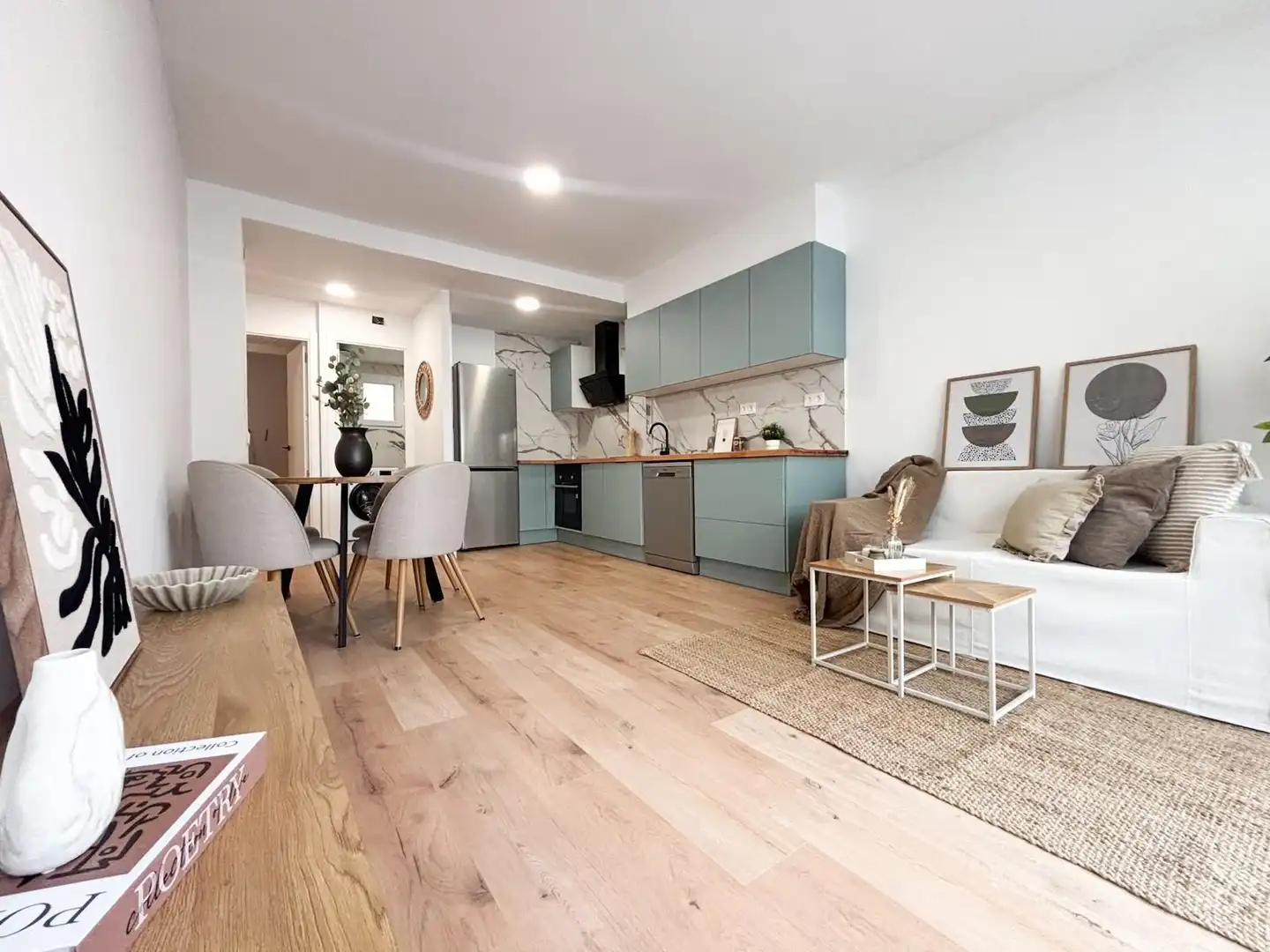 Küche von Wohnung zum Verkauf in Salou mit Klimaanlage, Heizung und Gemeinschaftspool