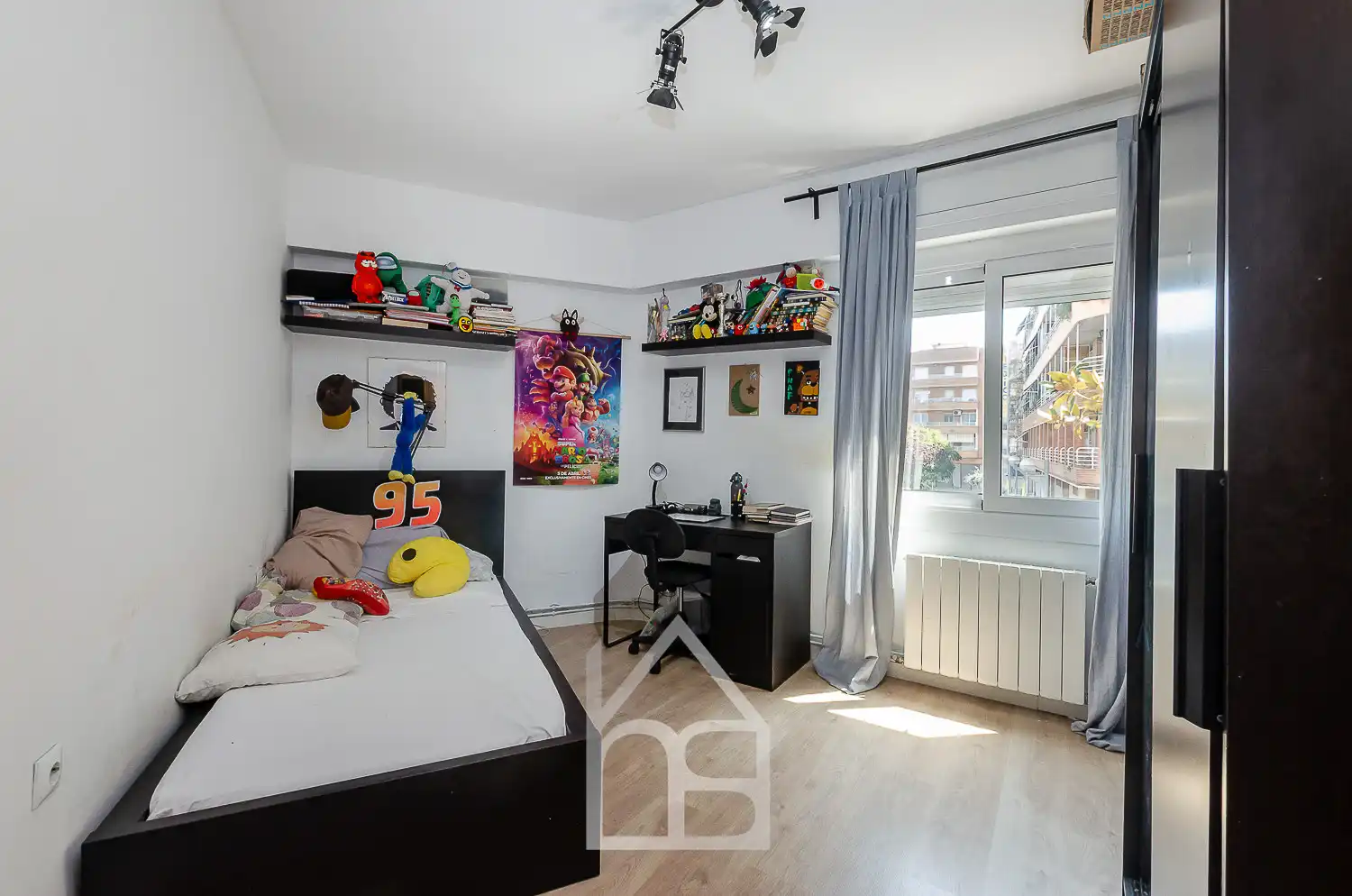 Bedroom of Flat for sale in Cornellà de Llobregat  with Air Conditioner, Heating and Parquet flooring
