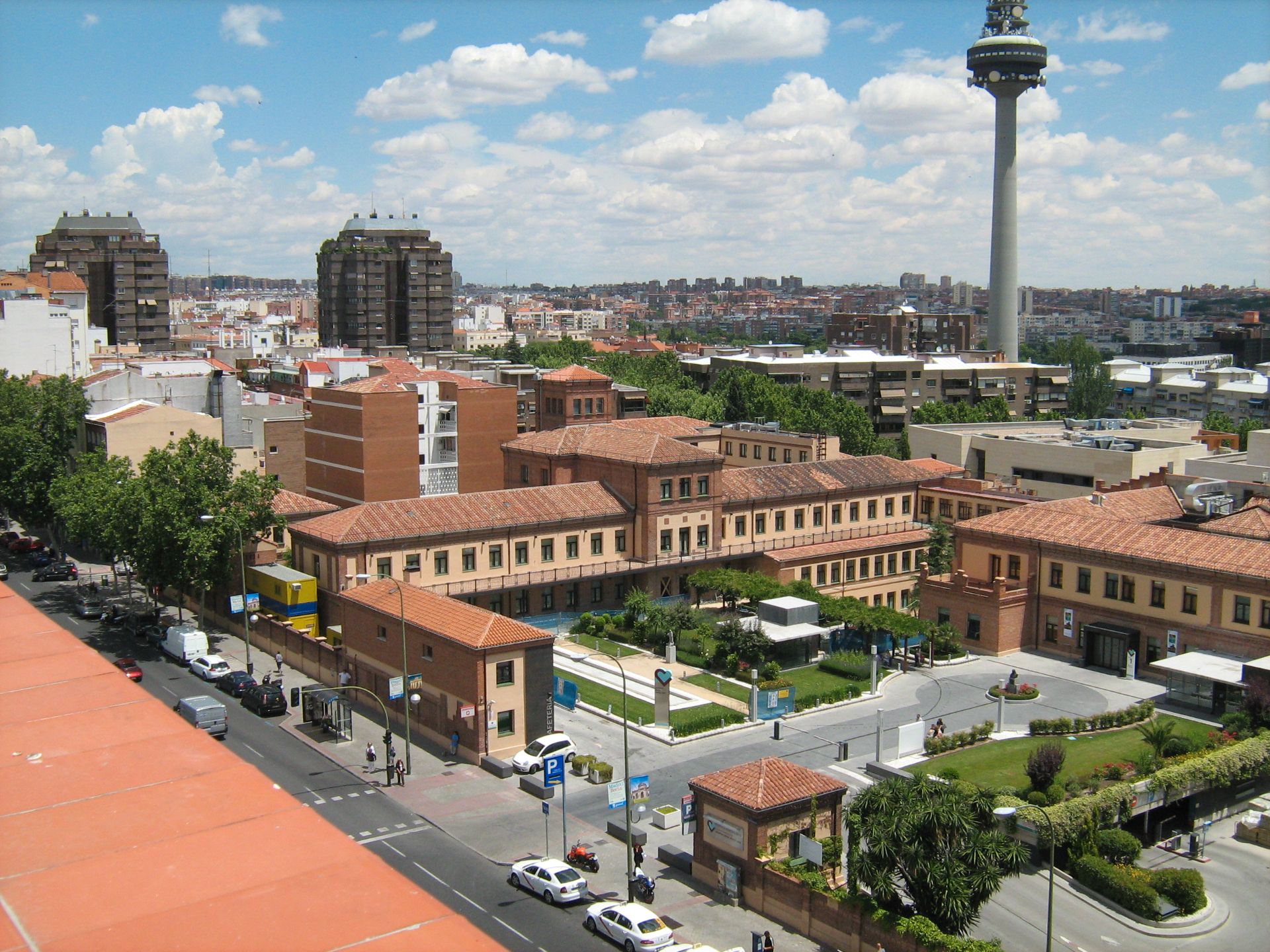 Vista exterior de Àtic de lloguer en  Madrid Capital amb Aire condicionat, Calefacció i Parquet