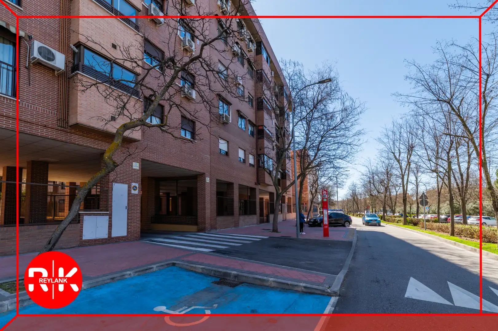 Exterior view of Flat for sale in Torrejón de Ardoz  with Air Conditioner, Heating and Private garden