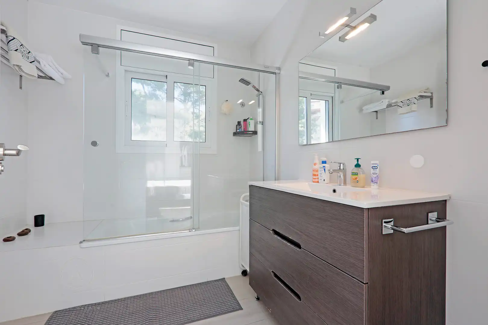 Baño de Casa o chalet en venta en Castelldefels con Aire acondicionado, Jardín privado y Terraza