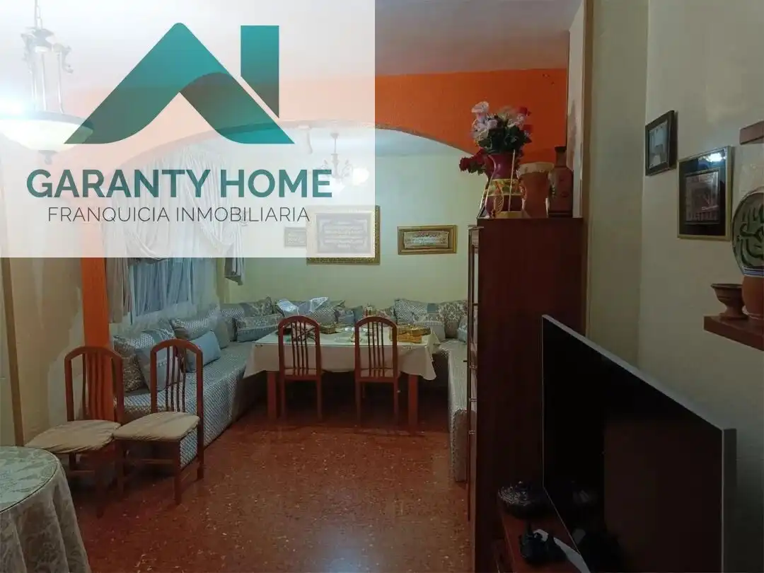 Sala de estar de Piso en venta en Torredelcampo con Trastero, Amueblado y Balcón