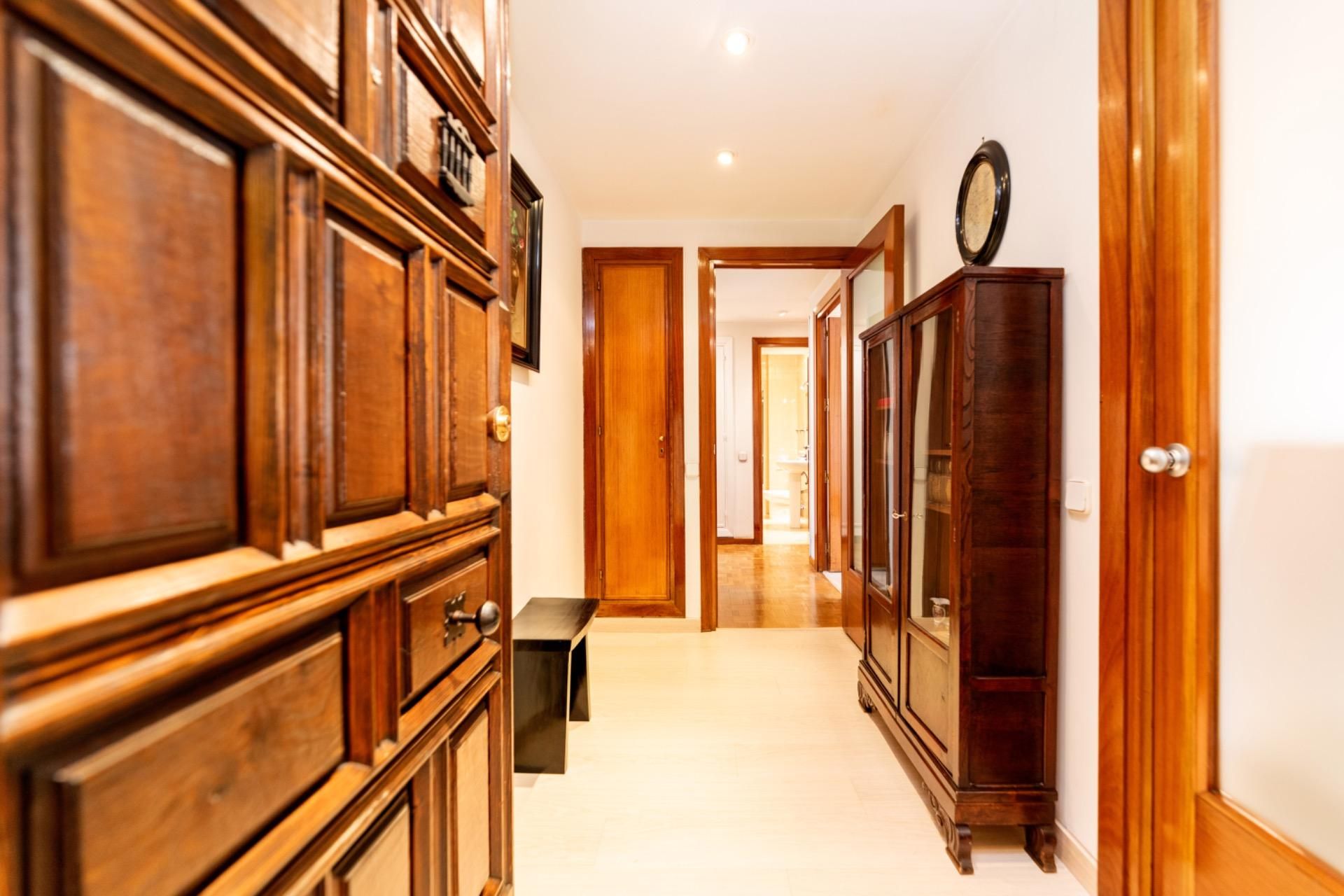 Flat for sale in  Madrid Capital  with Air Conditioner, Heating and Private garden