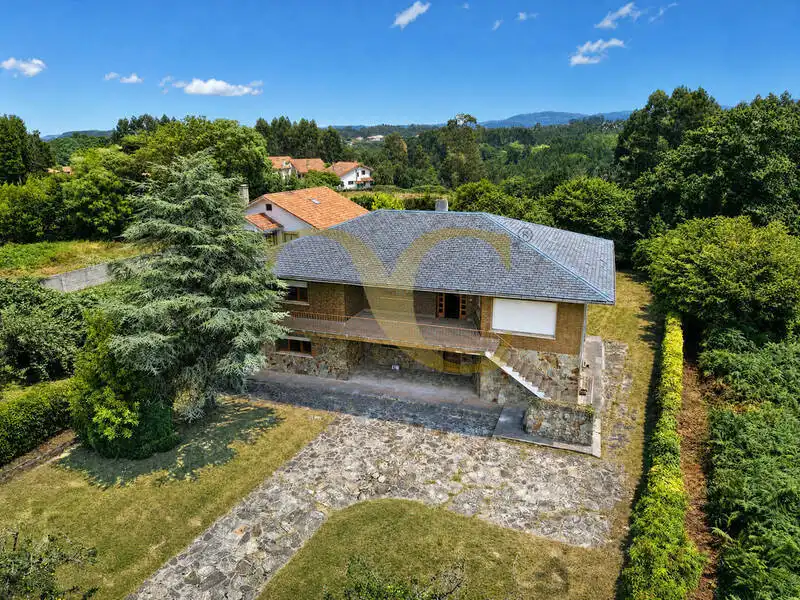 Vista exterior de Casa o xalet en venda en Cudillero amb Calefacció, Jardí privat i Moblat