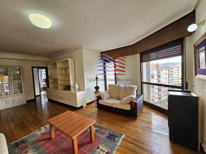 Living room of Flat to rent in Ourense Capital   with Heating, Parquet flooring and Storage room