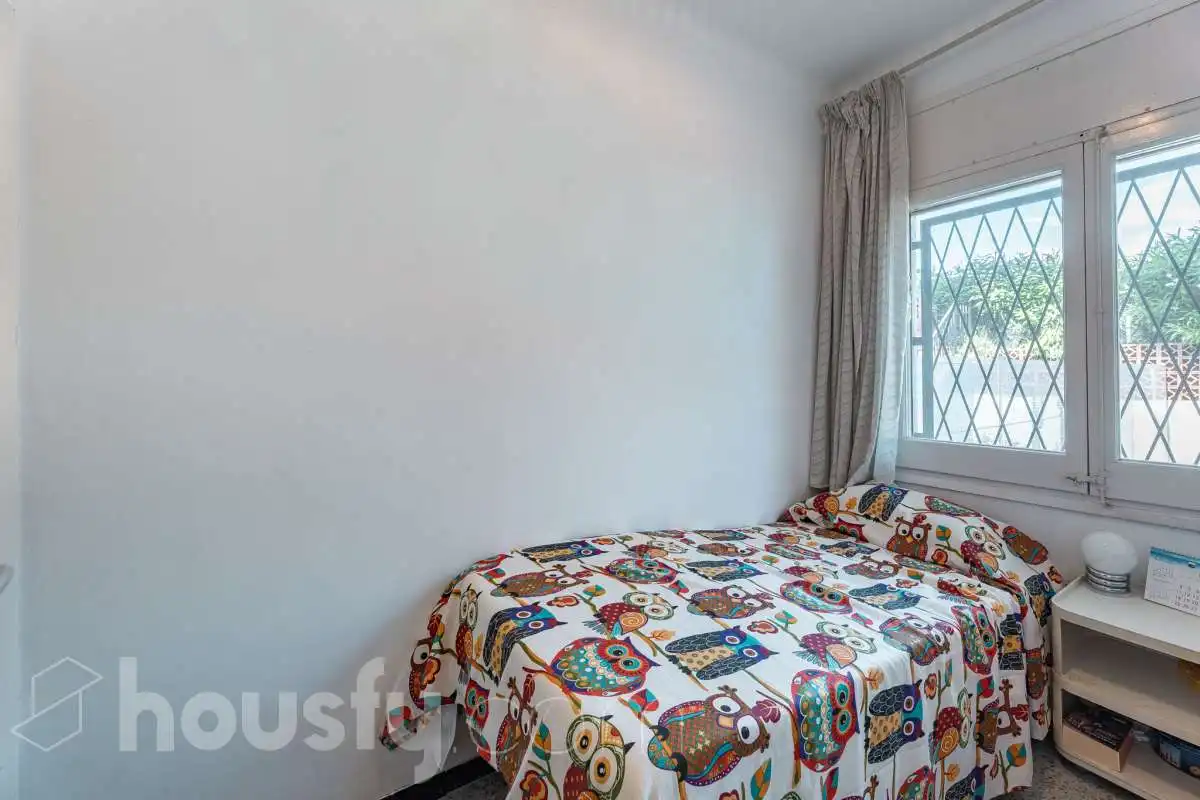 Dormitori de Casa o xalet en venda en Castelldefels amb Jardí privat, Terrassa i Traster