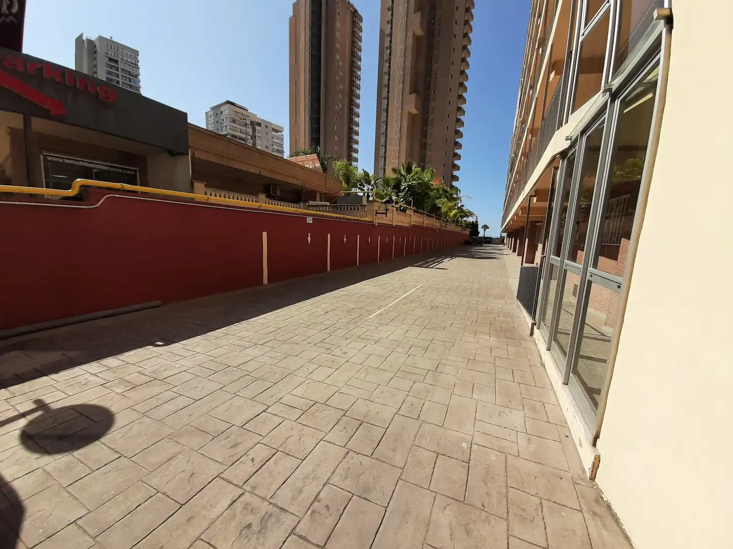 Aparcament de Apartament en venda en Benidorm amb Terrassa i Balcó