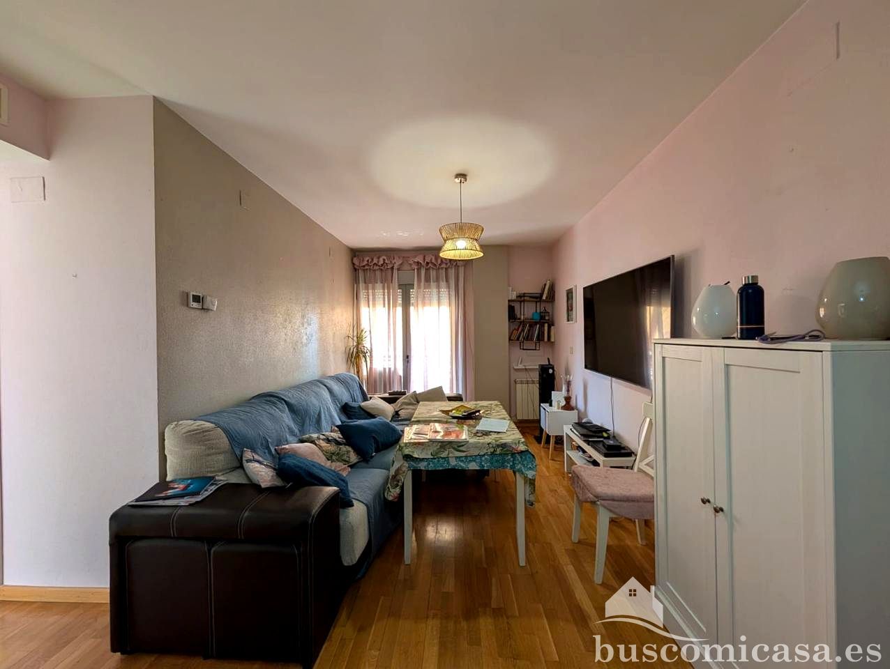 Living room of Flat for sale in Linares  with Air Conditioner, Heating and Balcony