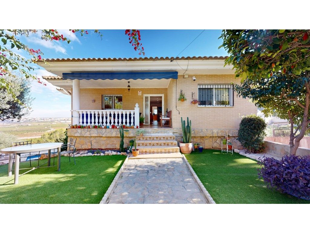 Exterior view of House or chalet for sale in Alberic  with Air Conditioner, Heating and Private garden