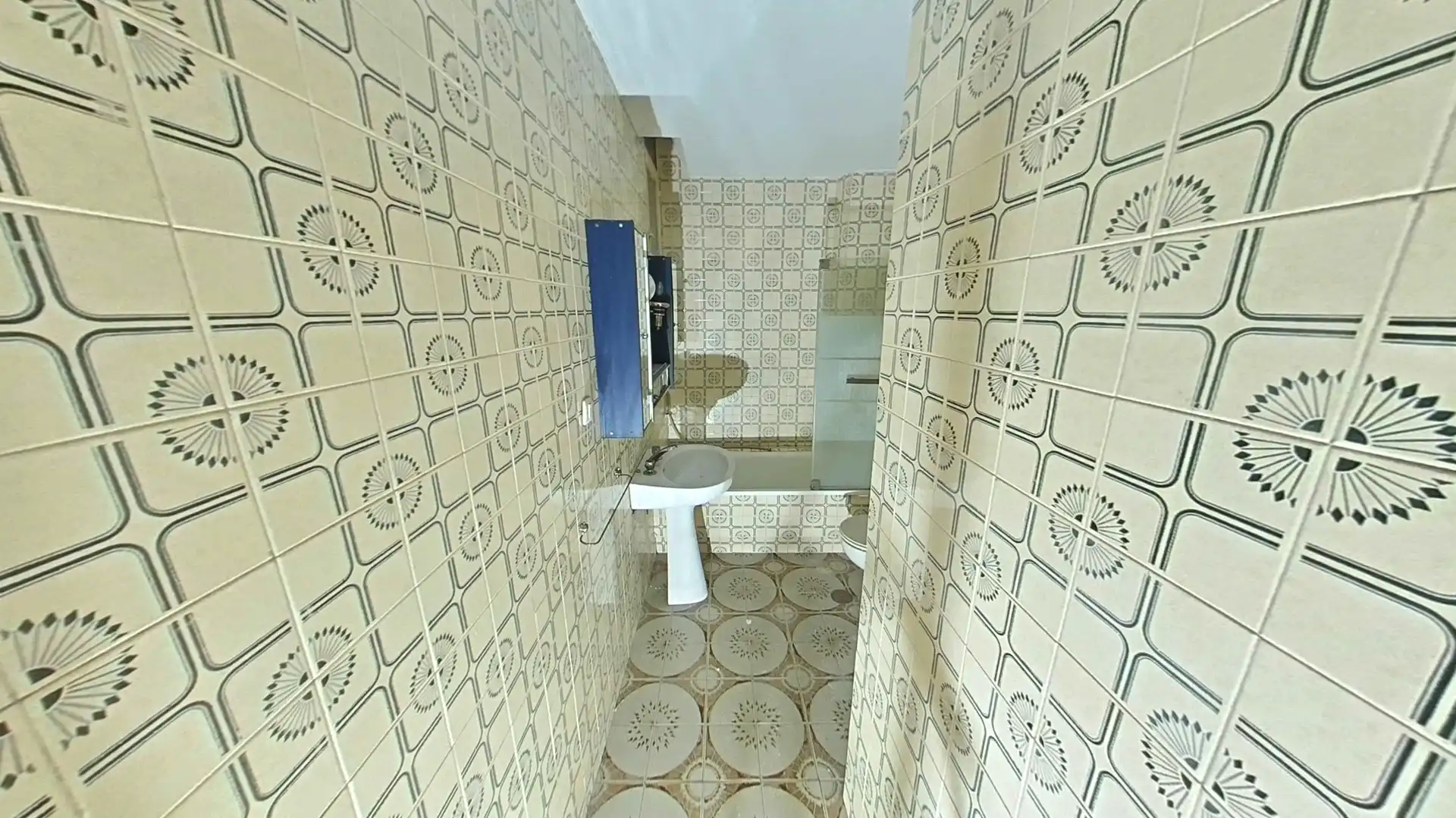 Baño de Piso en venta en Sevilla con Aire acondicionado