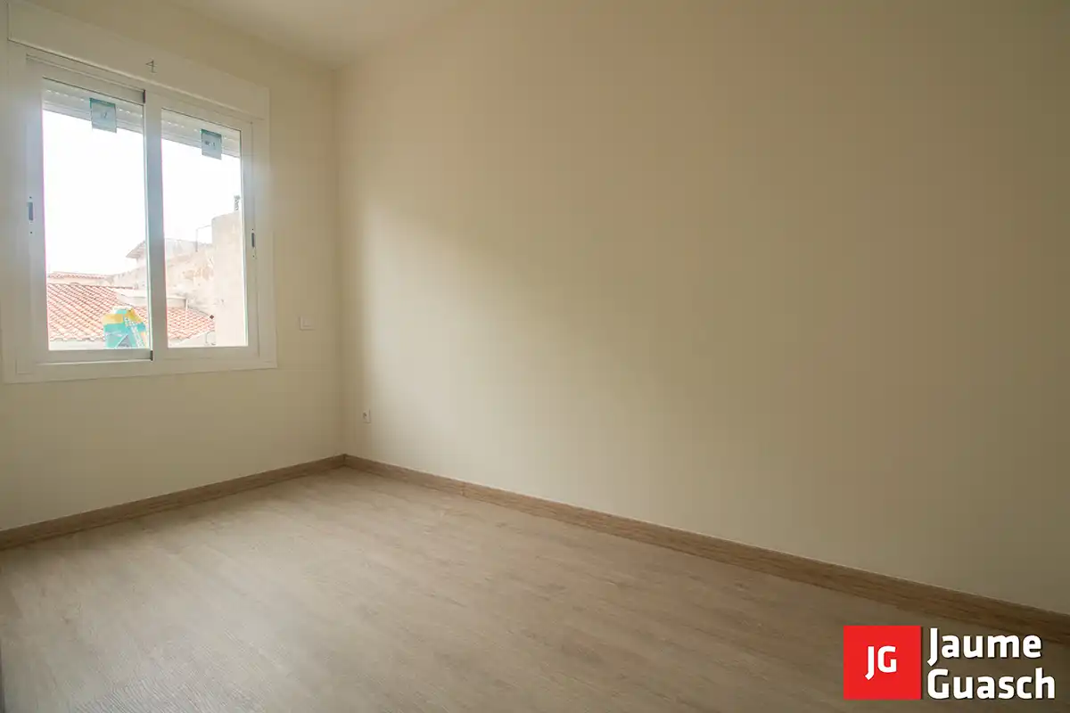 Schlafzimmer von Wohnung zum Verkauf in Torredembarra mit Klimaanlage, Heizung und Parkett