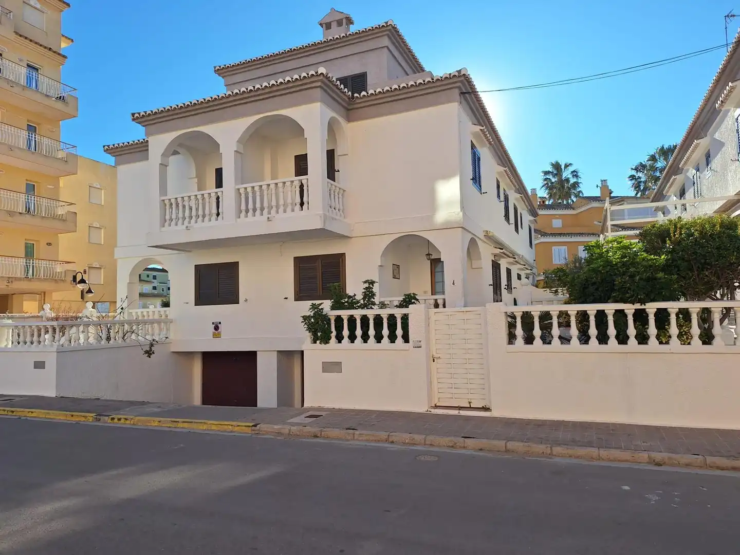 Vista exterior de Casa adosada en venta en Sueca con Aire acondicionado, Terraza y Amueblado