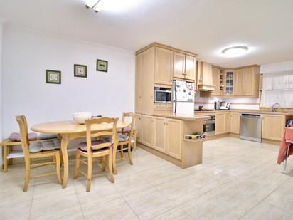 Kitchen of Flat for sale in Elche / Elx  with Air Conditioner