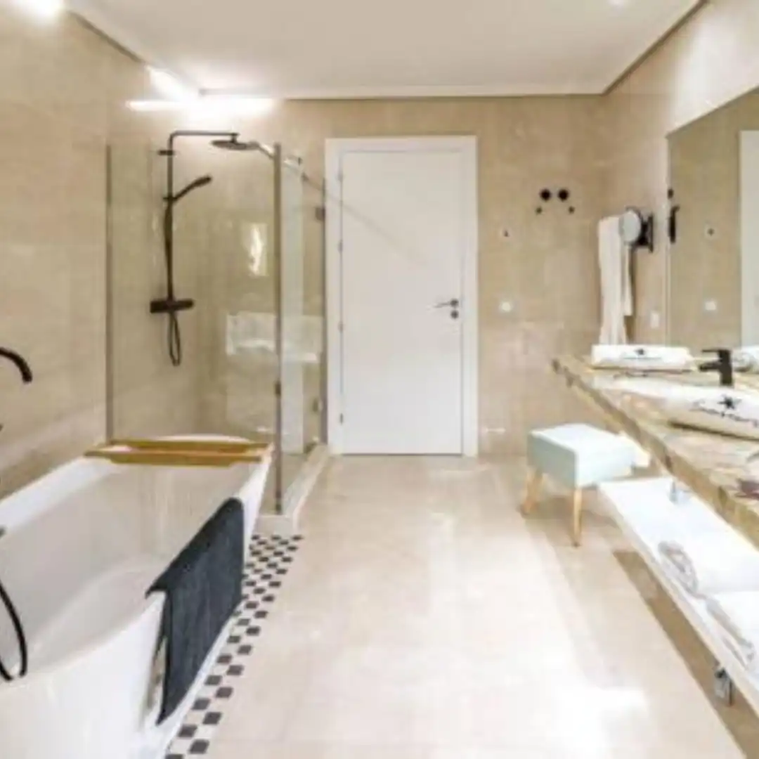 Bathroom of Houses for rent in Marbella  with Air Conditioner, Private garden and Swimming Pool
