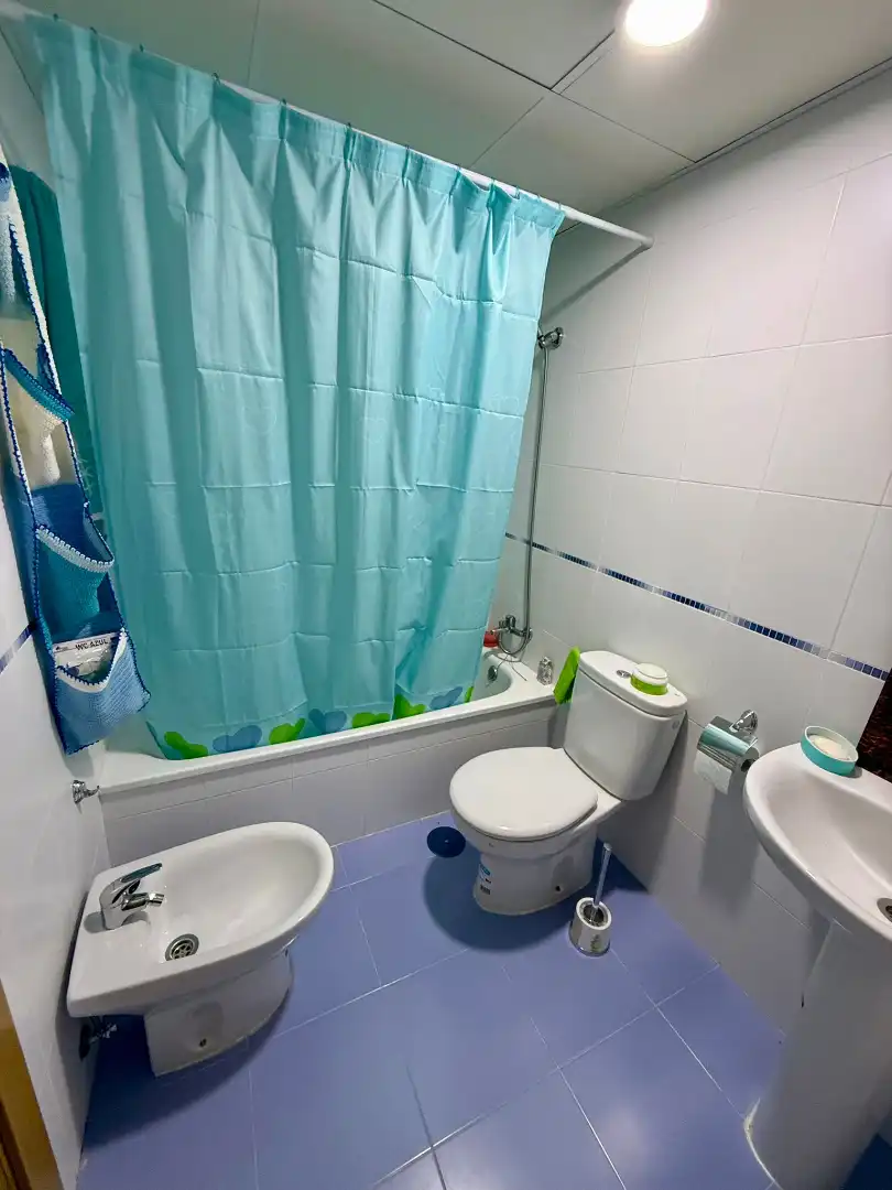 Bathroom of Houses for sale in Burguillos de Toledo  with Air Conditioner, Heating and Private garden