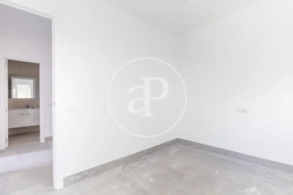 Casa aparellada amb terrassa en venda a Godelleta, imagen 24