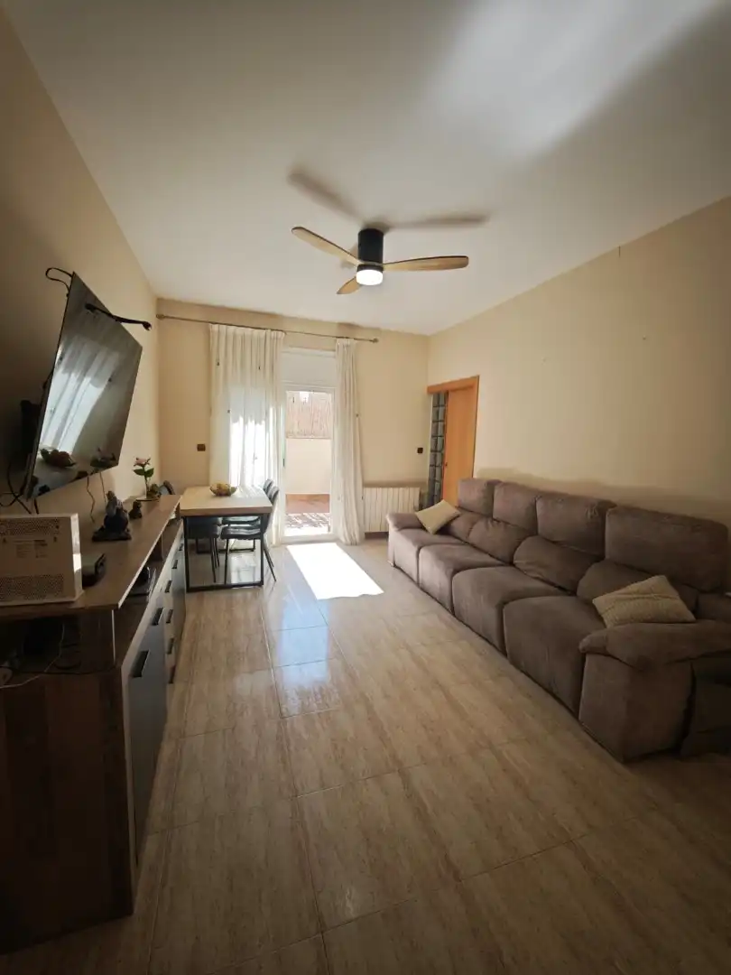 Wohnzimmer von Erdgeschoss zum Verkauf in Badalona mit Heizung, Terrasse und Abstellraum