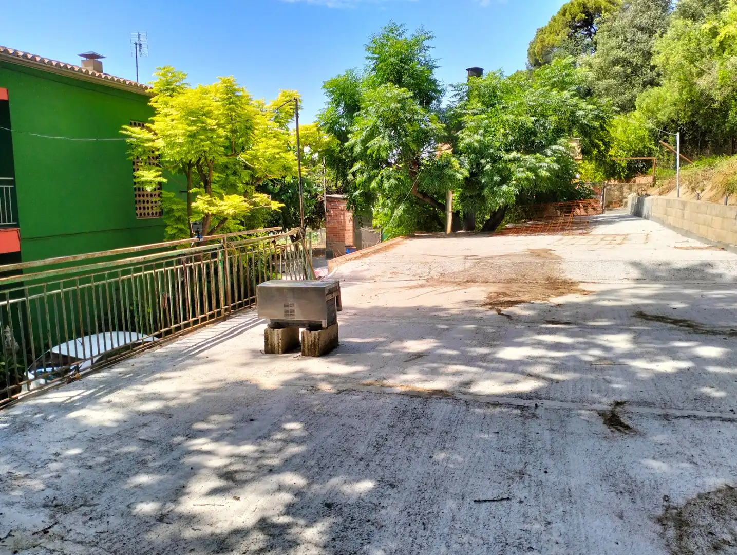 Vista exterior de Casa o xalet en venda en Cervià de Ter amb Jardí privat, Terrassa i Balcó