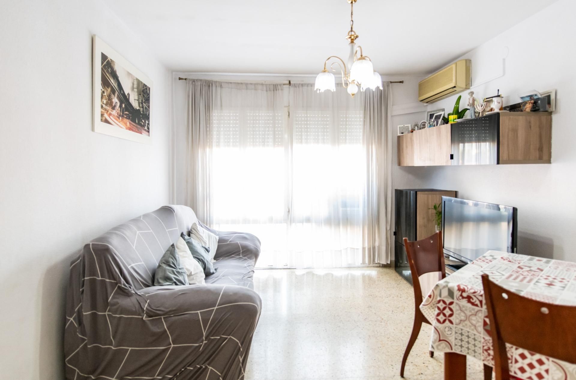 Living room of Flat for sale in Sabadell  with Heating