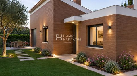 Casa 4 vientos en venta en Polinyà con amplias estancias y jardín propio