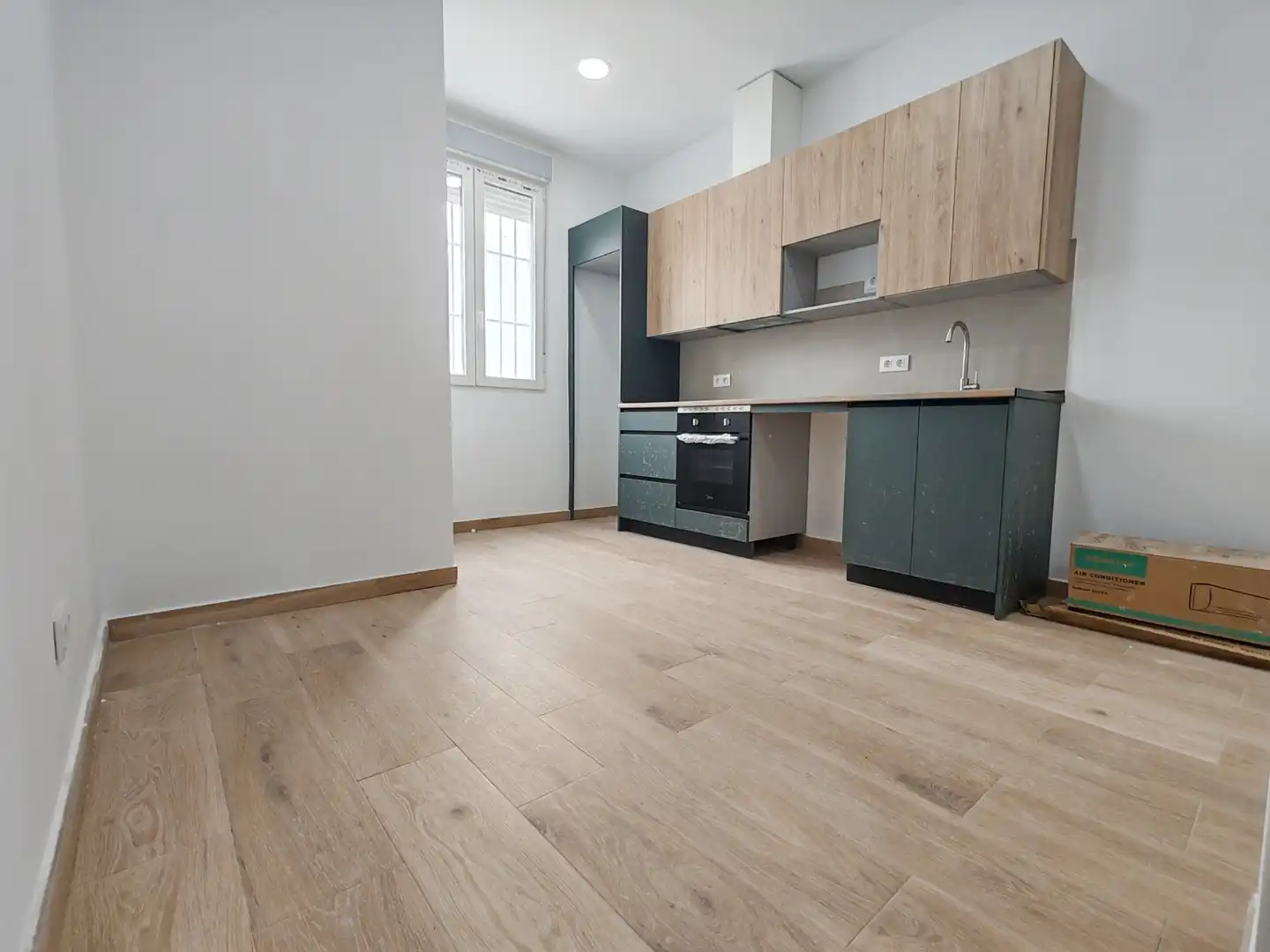 Cocina de Piso en venta en Fuenlabrada con Aire acondicionado, Calefacción y Alarma