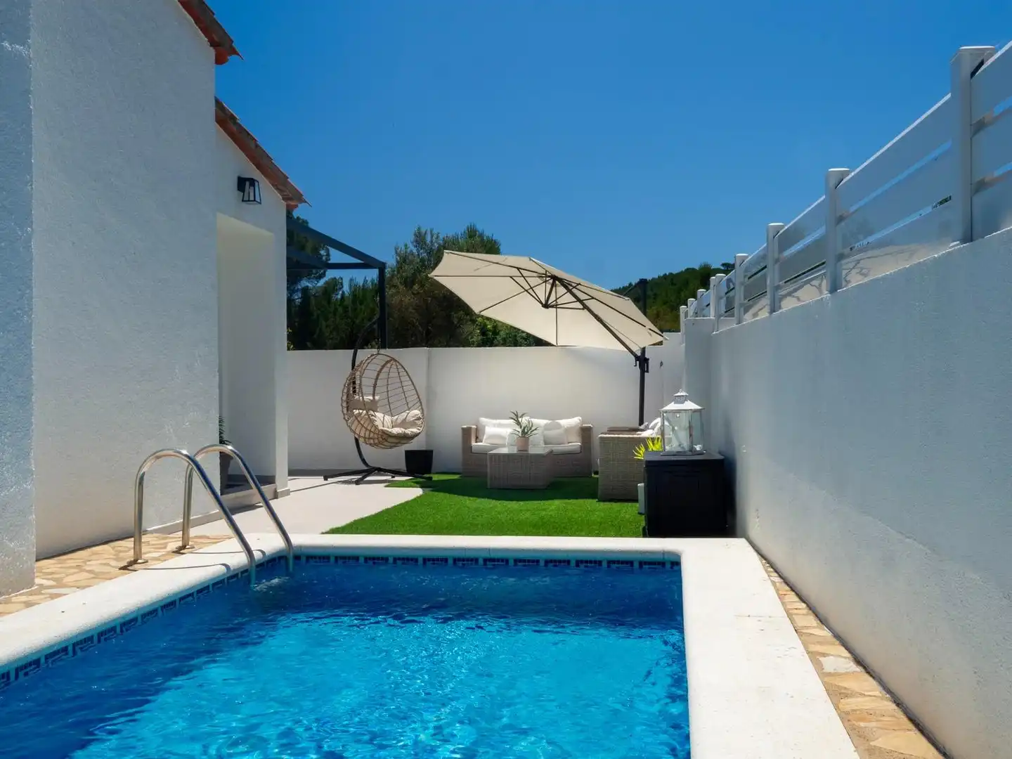Piscina de Casa o xalet en venda en L'Escala amb Aire condicionat, Calefacció i Terrassa
