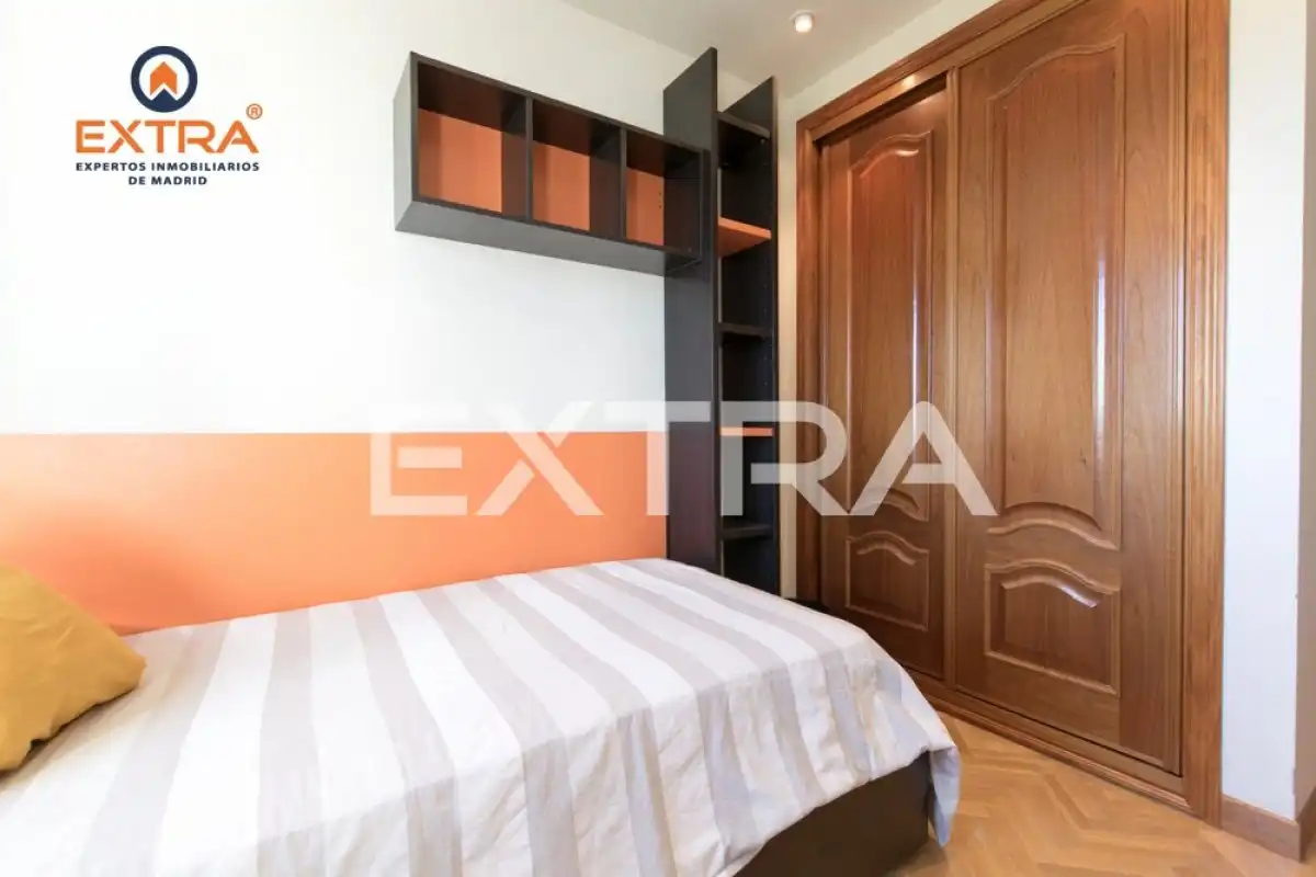Schlafzimmer von Wohnung zur Miete in Madrid mit Klimaanlage, Heizung und Parkett