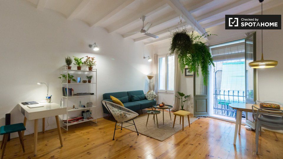 Living room of Flat to rent in  Barcelona Capital  with Air Conditioner, Heating and Furnished