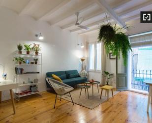 Living room of Flat to rent in  Barcelona Capital  with Air Conditioner, Heating and Furnished