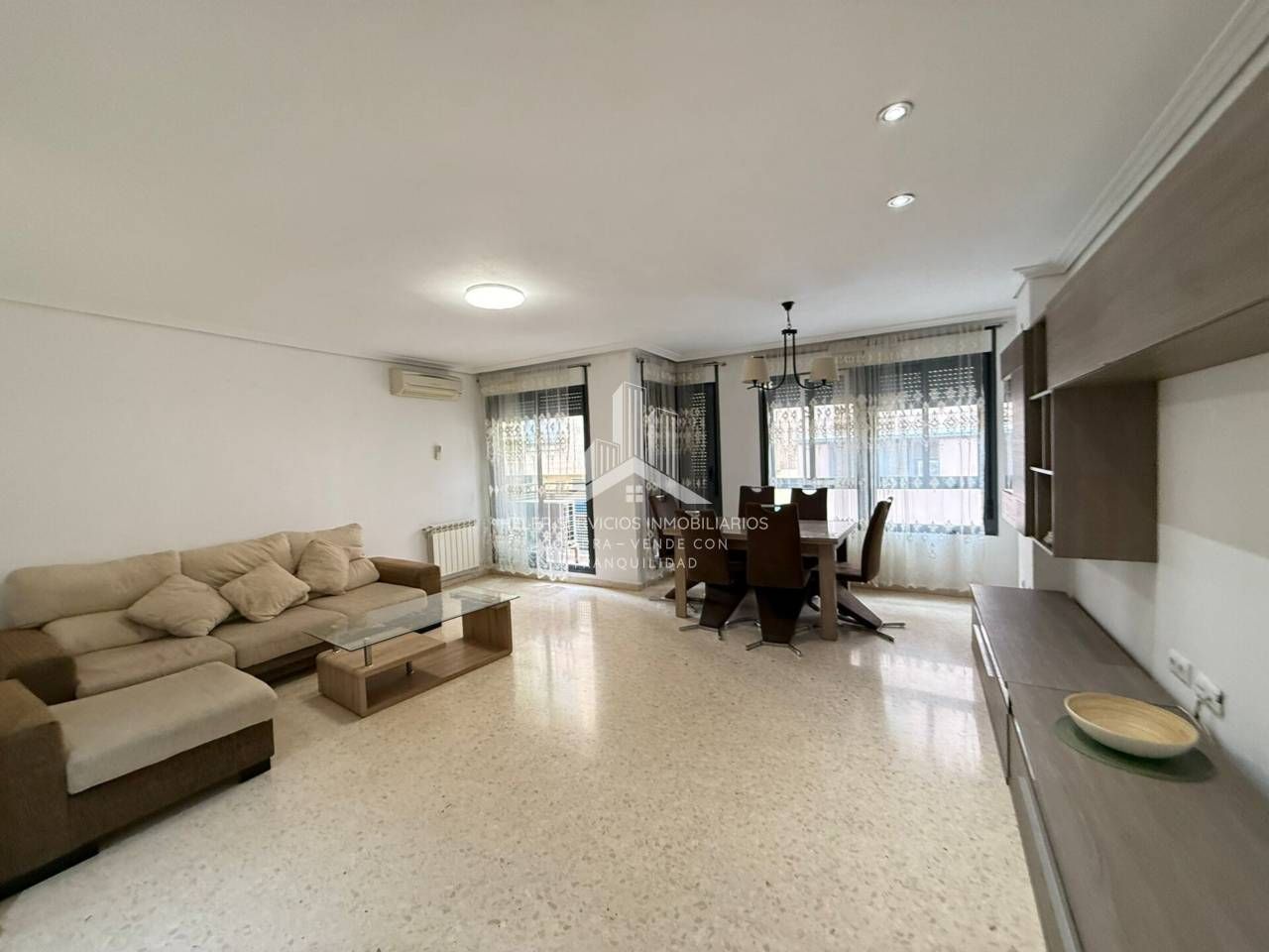 Sala d'estar de Pis de lloguer en Castellón de la Plana / Castelló de la Plana amb Aire condicionat, Calefacció i Terrassa