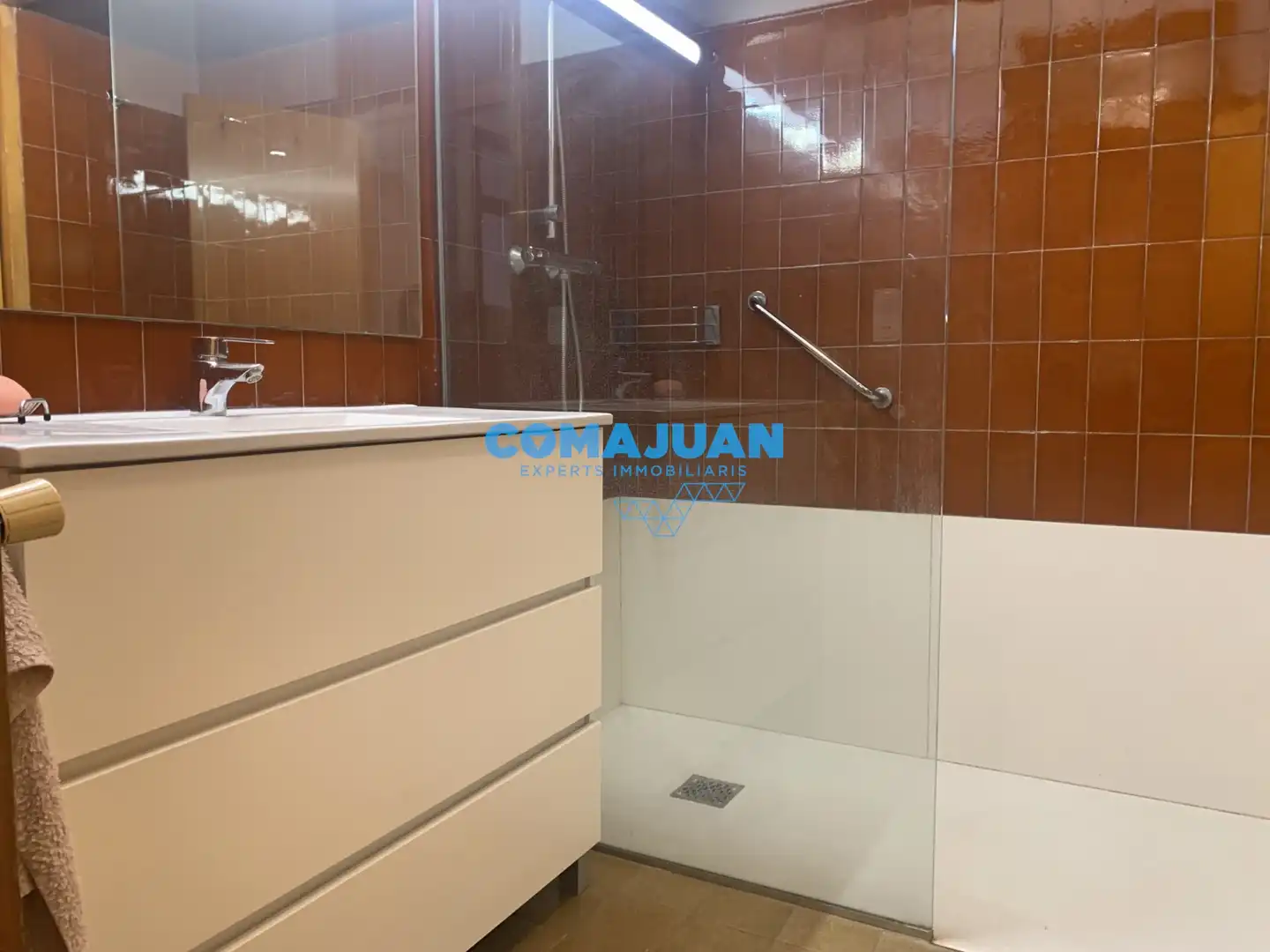 Badezimmer von Country house zum Verkauf in Mataró mit Klimaanlage, Heizung und Terrasse