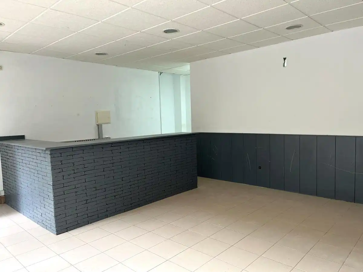 Local en venta en Igualada