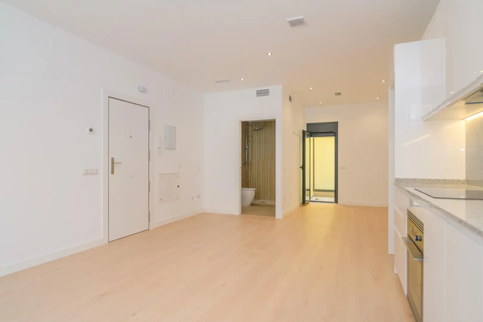 Flat with lift for sale in Carrer Victòria 95, imagen 6