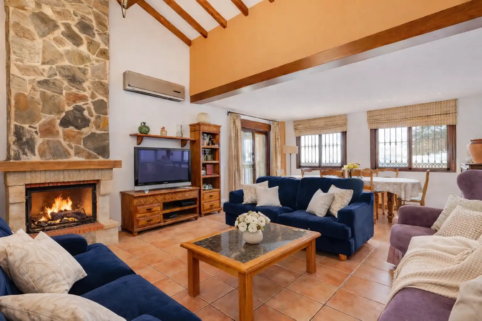 Casa rústica amb terrassa en venda a Altos de Estepona, imagen 14
